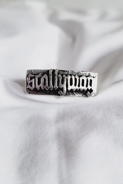 The Scallywag Ring